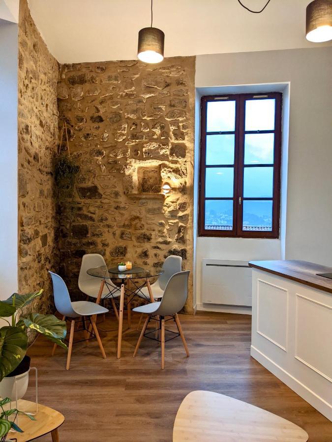 Joli Appartement De Charme Renove En Centre Ville Aubenas Exteriör bild